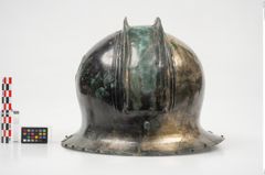 Foto von Bronzedoppelkammhelm (NHMW-PRAE-024469)